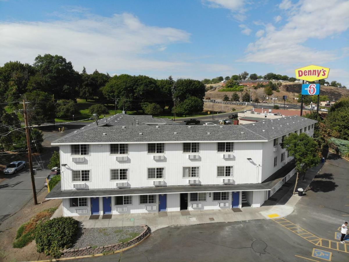 Motel 6 Pendleton, OR - West Exterior foto